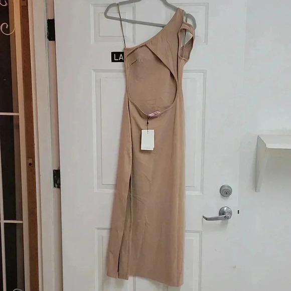 Hansen & Gretel SUVARI DRESS SAND - Picture 8 of 13